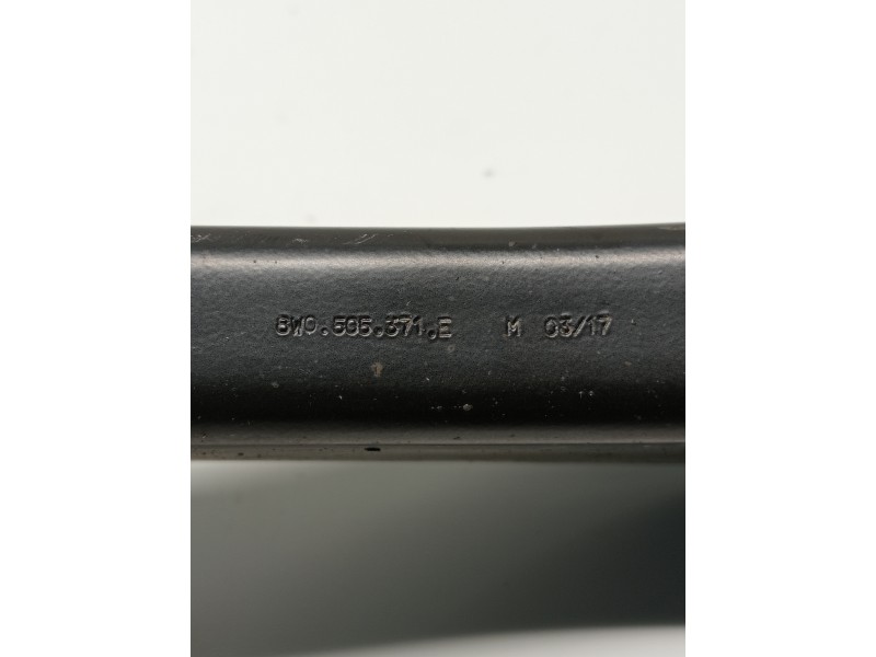 Recambio de brazo suspension superior trasero izquierdo para audi a4 avant (8w5) sport edition quattro referencia OEM IAM 8W0505