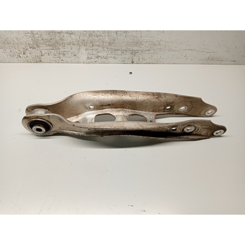 Recambio de brazo suspension inferior trasero derecho para audi a4 avant (8w5) sport edition quattro referencia OEM IAM 8W050531