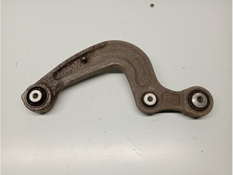 Recambio de brazo suspension inferior trasero izquierdo para audi a4 avant (8w5) sport edition quattro referencia OEM IAM 8W0505