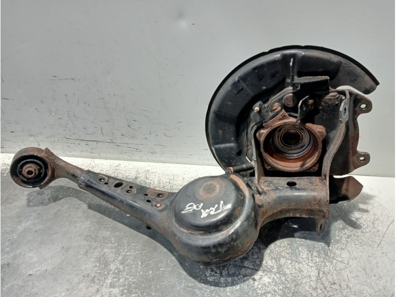 Recambio de mangueta trasera derecha para toyota rav 4 (a2) 2.0 16v cat referencia OEM IAM   