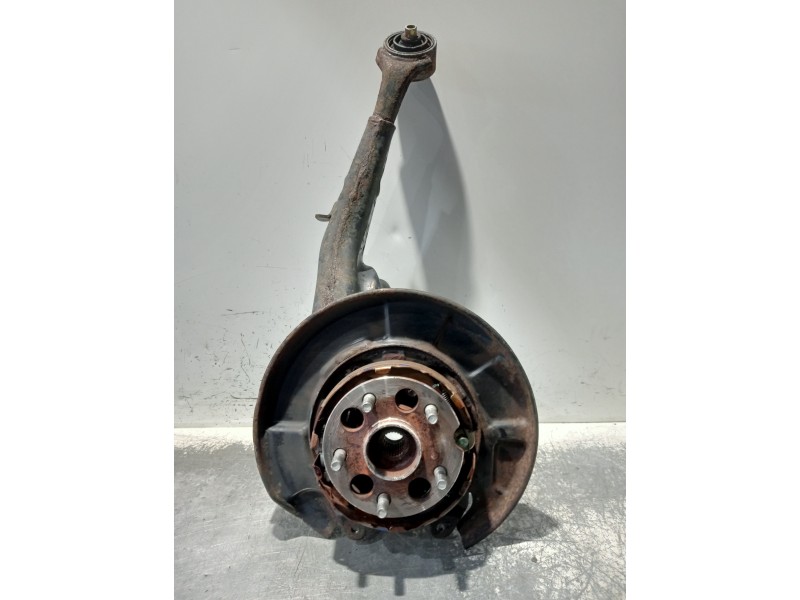 Recambio de mangueta trasera izquierda para toyota rav 4 (a2) 2.0 16v cat referencia OEM IAM   