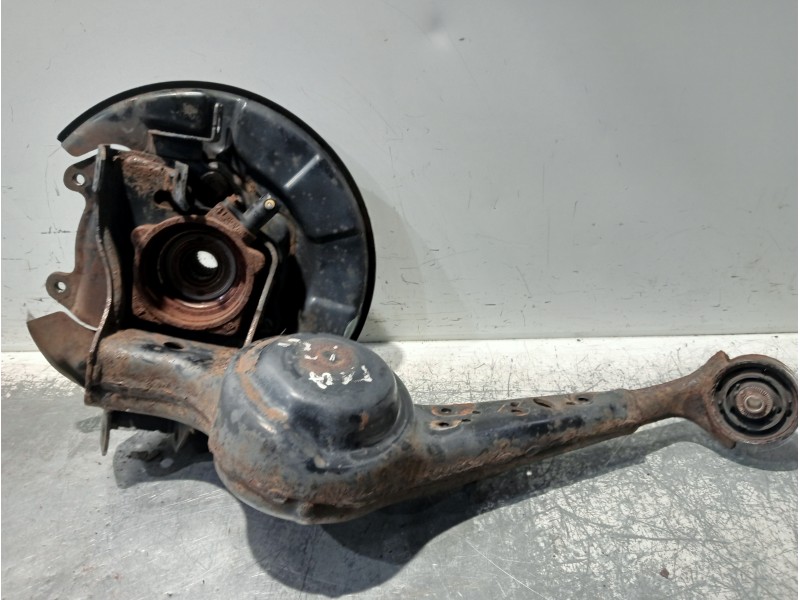 Recambio de mangueta trasera izquierda para toyota rav 4 (a2) 2.0 16v cat referencia OEM IAM   