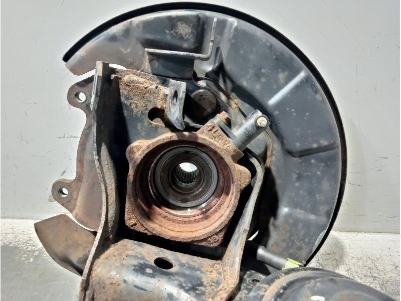 Recambio de mangueta trasera izquierda para toyota rav 4 (a2) 2.0 16v cat referencia OEM IAM   