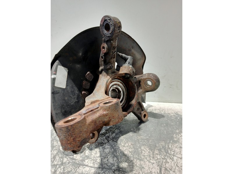 Recambio de mangueta delantera derecha para toyota rav 4 (a2) 2.0 16v cat referencia OEM IAM   