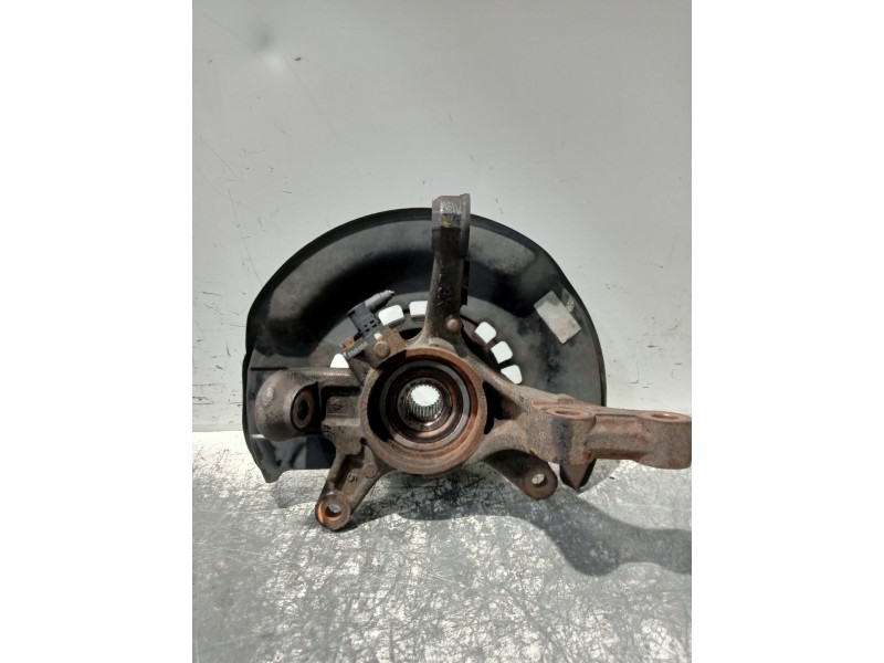 Recambio de mangueta delantera izquierda para toyota rav 4 (a2) 2.0 16v cat referencia OEM IAM   