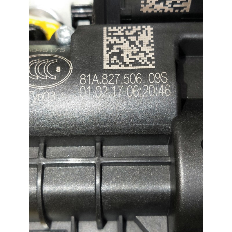 Recambio de motor cierre centralizado porton para audi a4 avant (8w5) sport edition quattro referencia OEM IAM 81A812750609S  5P