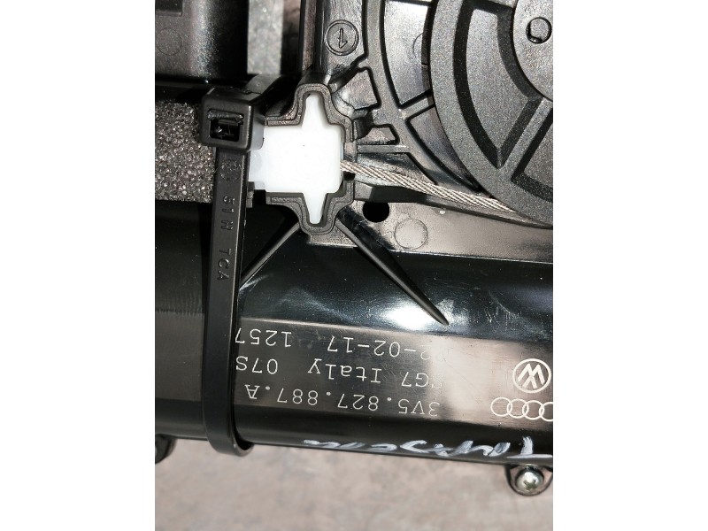 Recambio de motor cierre centralizado porton para audi a4 avant (8w5) sport edition quattro referencia OEM IAM 3V5827887A  5P