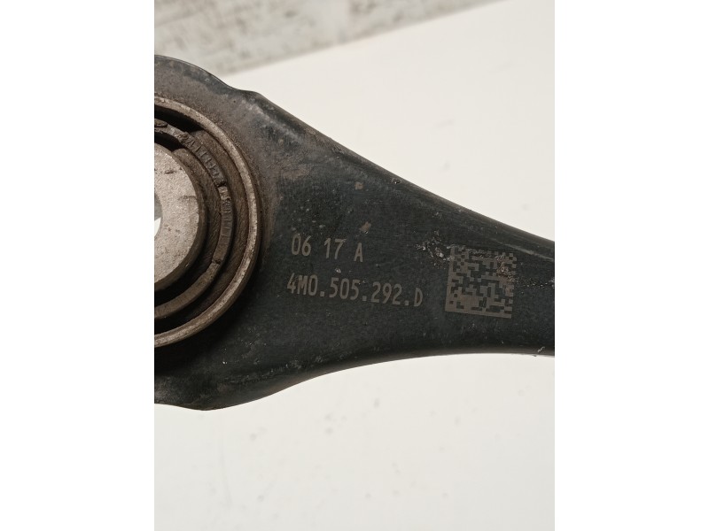 Recambio de brazo suspension inferior trasero derecho para audi a4 avant (8w5) sport edition quattro referencia OEM IAM 4M050542