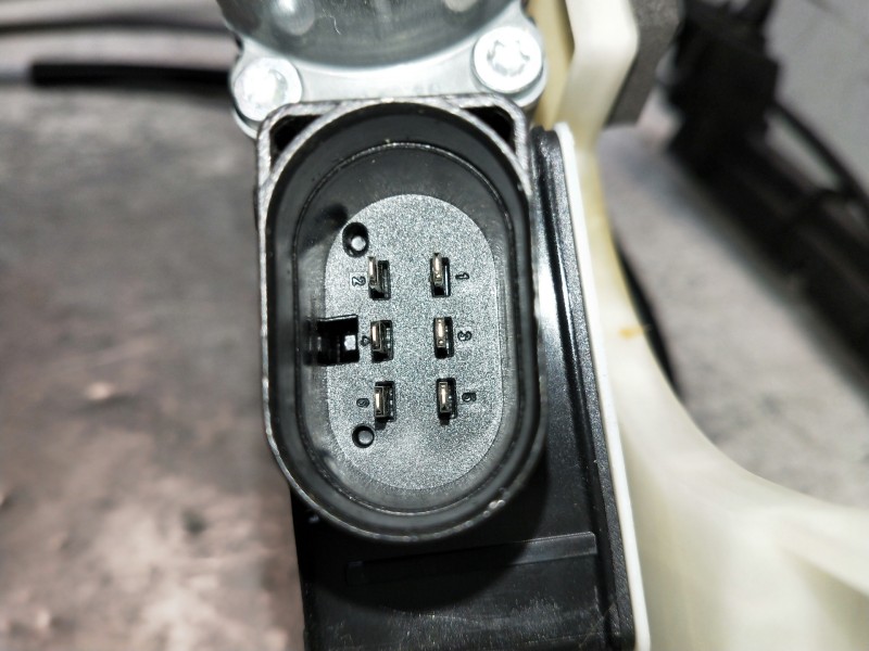 Recambio de motor techo electrico para audi a4 avant (8w5) sport edition quattro referencia OEM IAM 8W9863560  