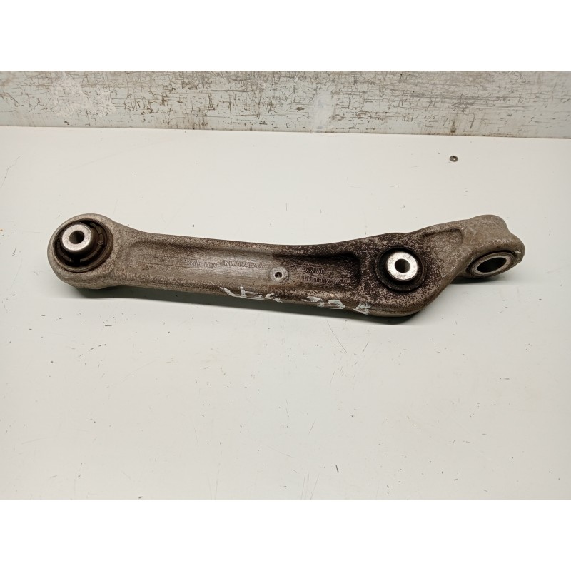 Recambio de brazo suspension inferior delantero derecho para audi a4 avant (8w5) sport edition quattro referencia OEM IAM 8W0407
