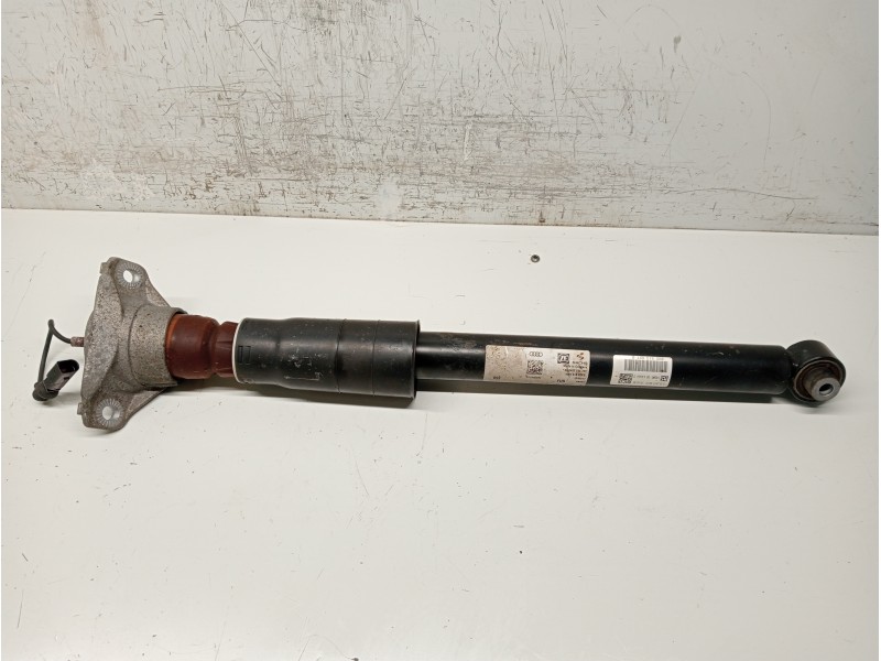 Recambio de amortiguador trasero derecho para audi a4 avant (8w5) sport edition quattro referencia OEM IAM 8W0616025E 8W0513021M