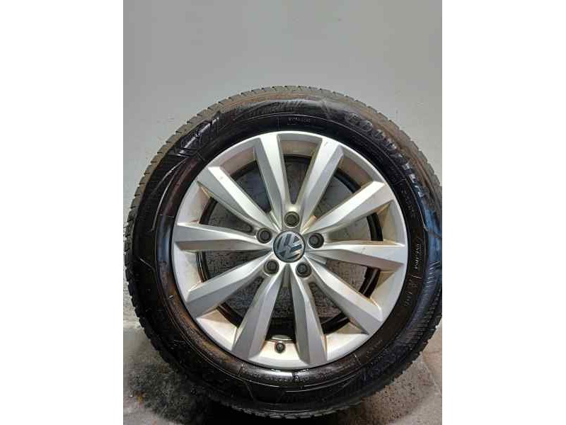 Recambio de juego llantas para volkswagen tiguan (5n2) referencia OEM IAM   235 55 17