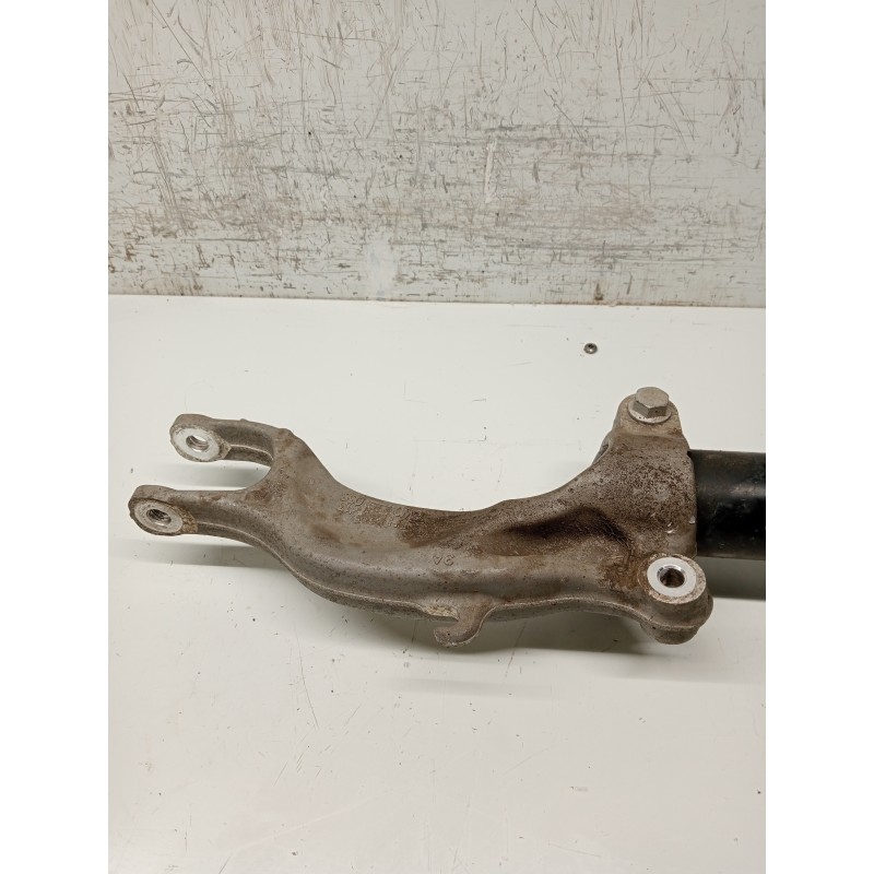 Recambio de amortiguador delantero derecho para audi a4 avant (8w5) sport edition quattro referencia OEM IAM 8W0413029K  