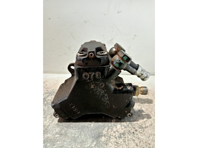 Recambio de bomba inyeccion para opel corsa d cosmo referencia OEM IAM 55198933 0445010138 
