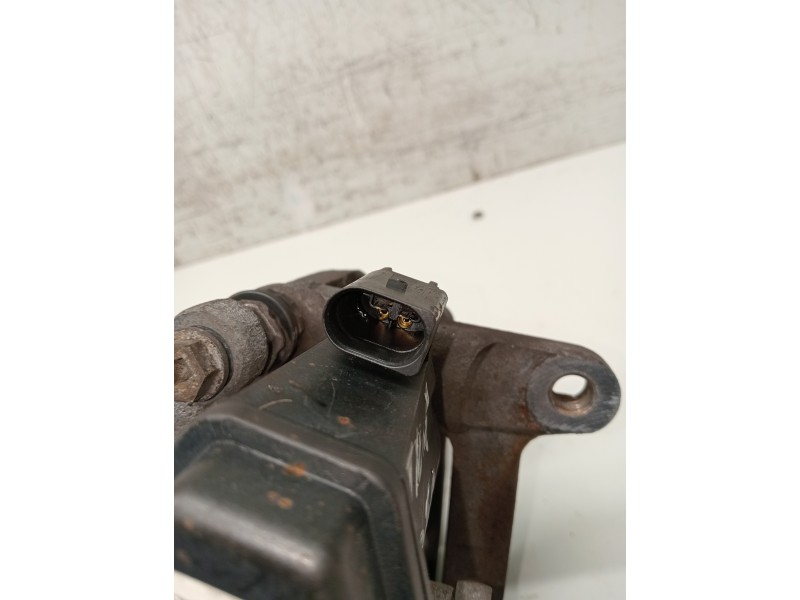 Recambio de pinza freno trasera derecha para audi a4 avant (8w5) sport edition quattro referencia OEM IAM 8W0406BA  