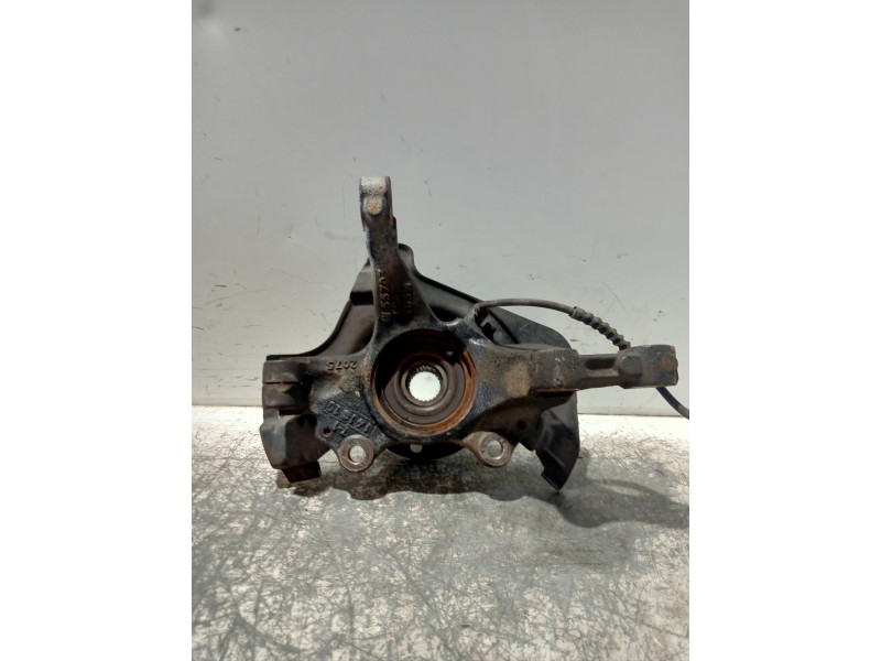 Recambio de mangueta delantera izquierda para opel corsa d cosmo referencia OEM IAM 55703154163 55700932 