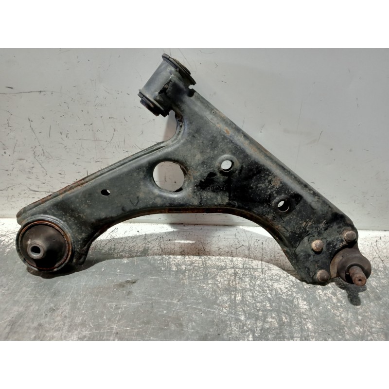 Recambio de brazo suspension inferior delantero derecho para opel corsa d cosmo referencia OEM IAM   
