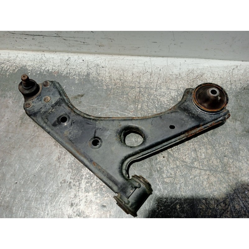 Recambio de brazo suspension inferior delantero derecho para opel corsa d cosmo referencia OEM IAM   