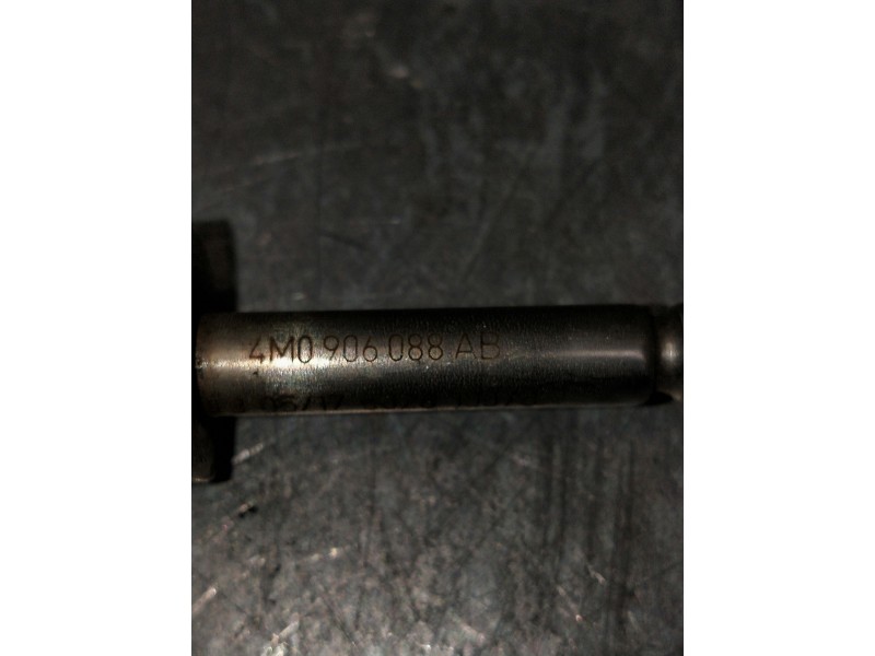 Recambio de sensor para audi a4 avant (8w5) sport edition quattro referencia OEM IAM 4M0906088AB  