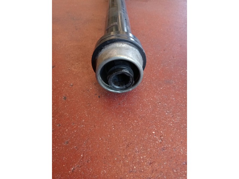 Recambio de transmision central para audi a4 avant (8w5) sport edition quattro referencia OEM IAM 8W0521101C  