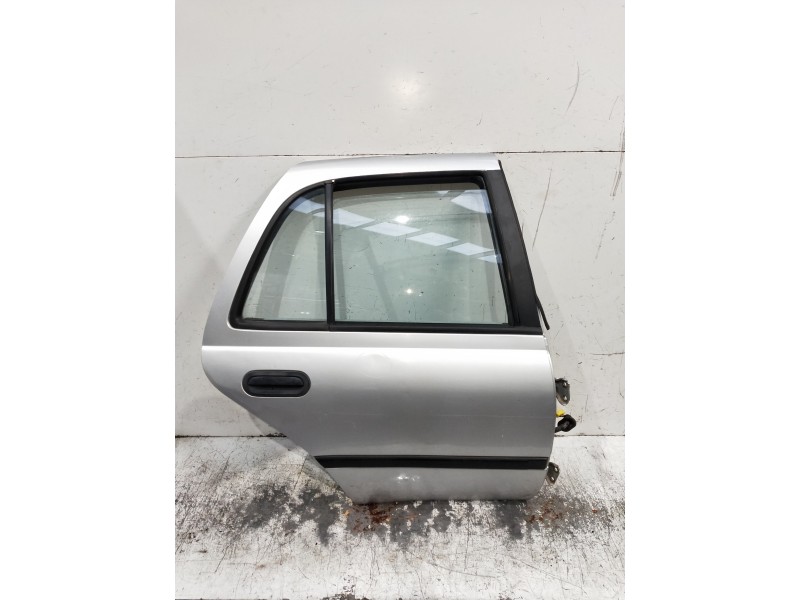 Recambio de puerta trasera derecha para nissan sunny berlina (n14) referencia OEM IAM   4P