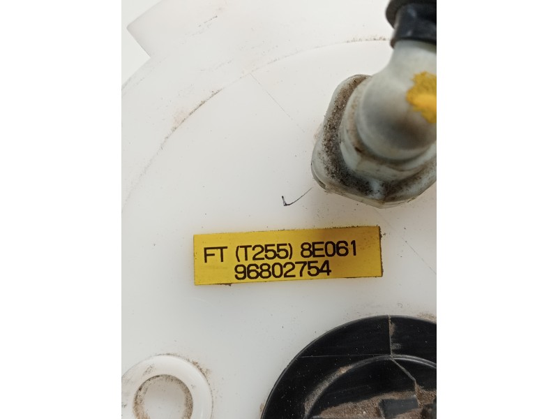 Recambio de bomba combustible para chevrolet aveo referencia OEM IAM 96802754  