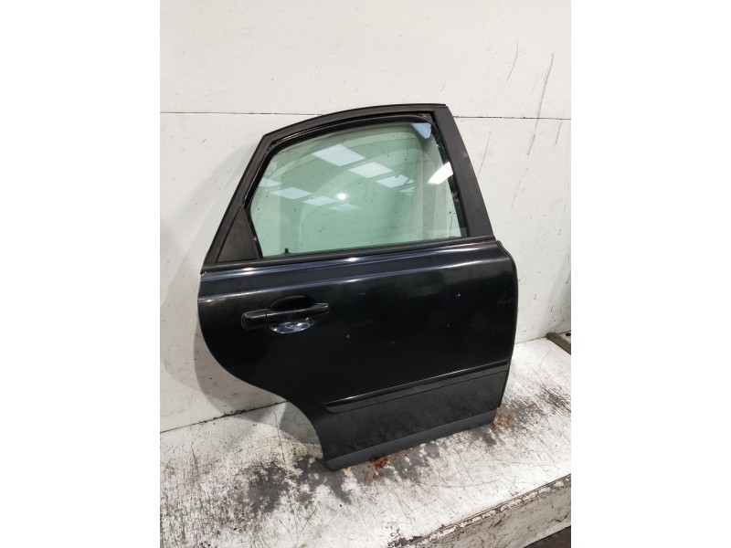 Recambio de puerta trasera derecha para volvo s40 berlina 2.0 d kinetic referencia OEM IAM   4P