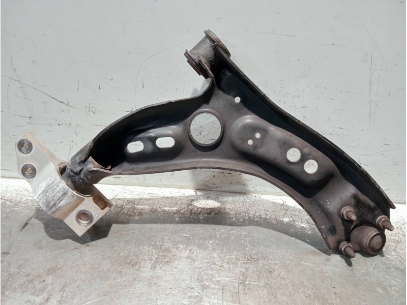 Recambio de brazo suspension inferior delantero izquierdo para volkswagen scirocco (138) referencia OEM IAM 1K0407155C  