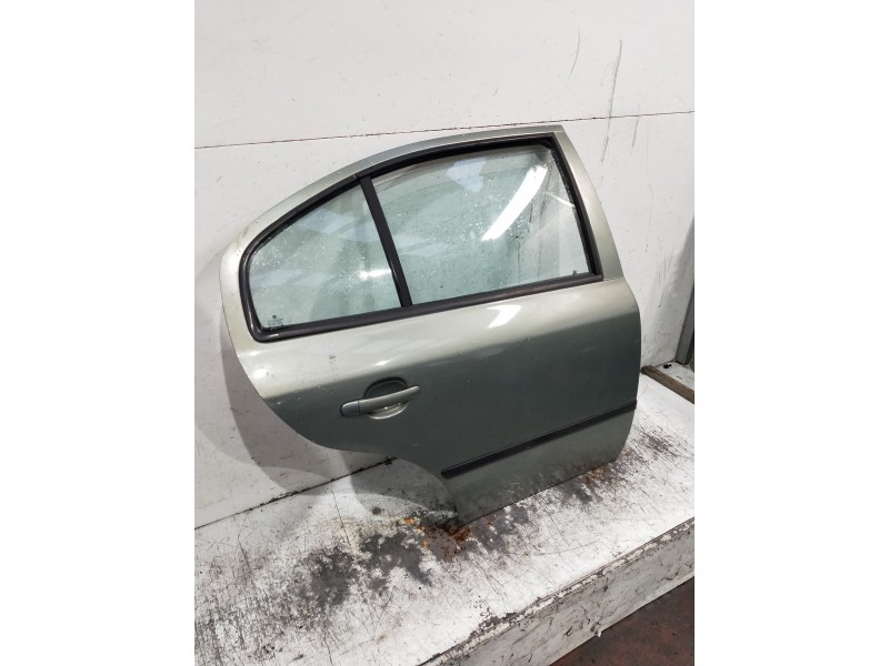 Recambio de puerta trasera derecha para skoda octavia berlina (1u2) referencia OEM IAM   5P