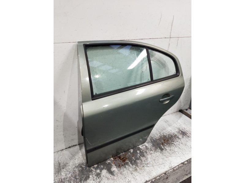 Recambio de puerta trasera izquierda para skoda octavia berlina (1u2) referencia OEM IAM   5P