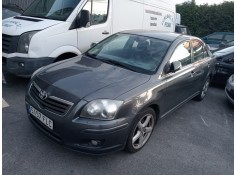 toyota avensis berlina (t25) del año 2007