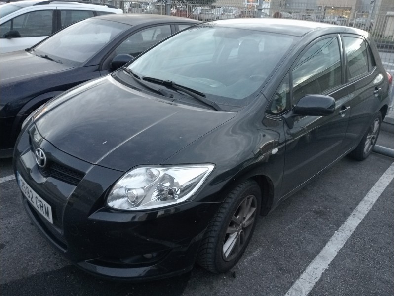 toyota auris del año 2009