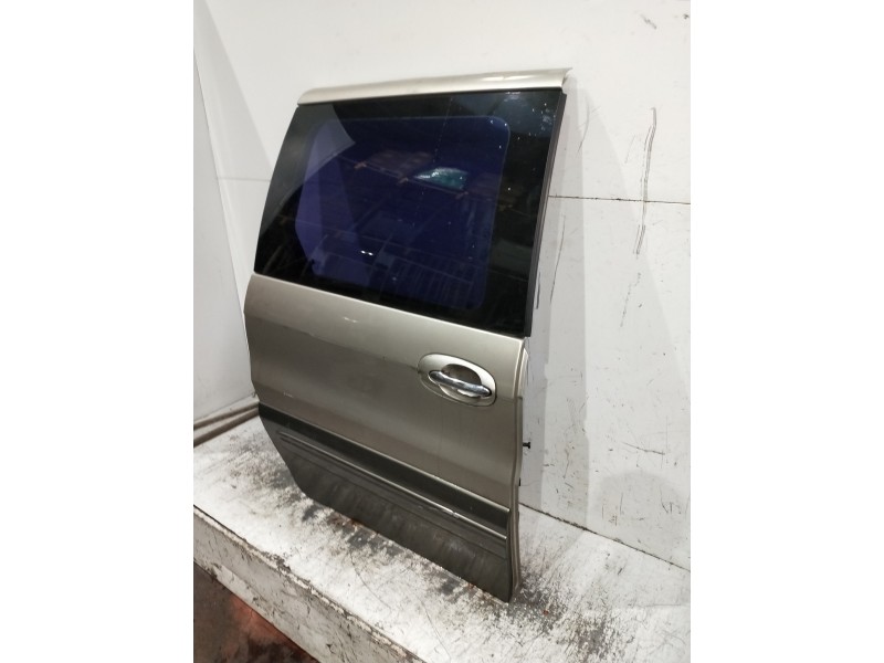 Recambio de puerta lateral corredera derecha para kia carnival td ls referencia OEM IAM   5P