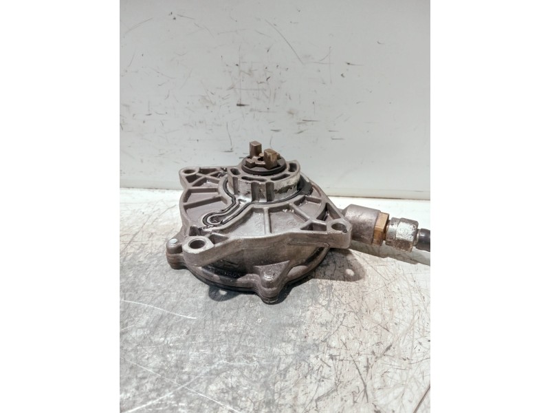 Recambio de depresor freno / bomba vacio para ssangyong actyon 2.0 td cat referencia OEM IAM A6652300665 9140300030 