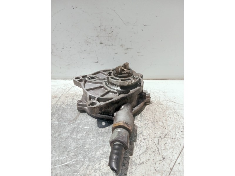 Recambio de depresor freno / bomba vacio para ssangyong actyon 2.0 td cat referencia OEM IAM A6652300665 9140300030 