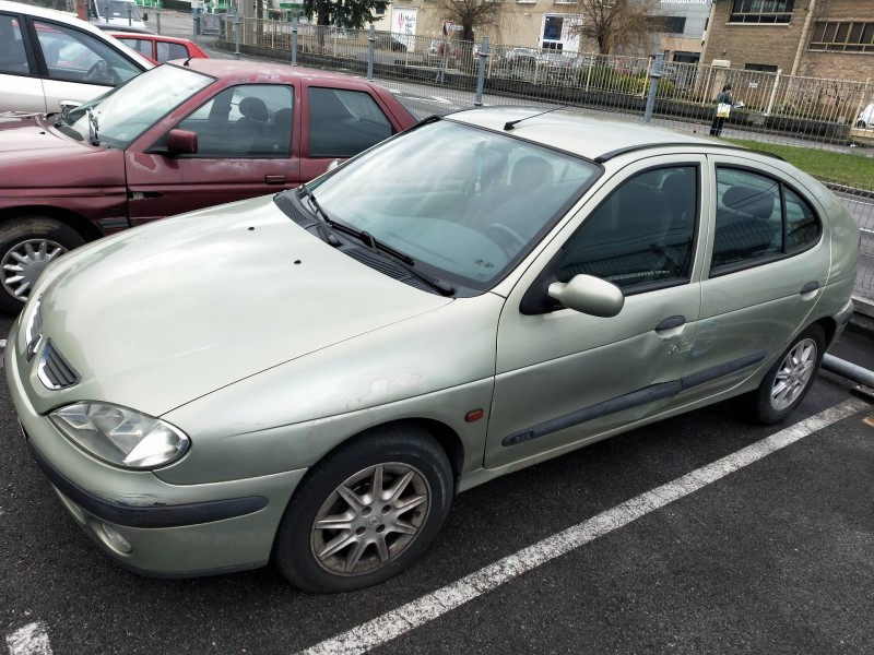 renault megane i fase 2 berlina (ba0) del año 1999