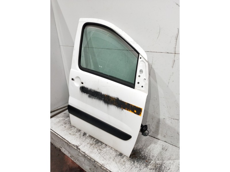 Recambio de puerta delantera derecha para peugeot expert kasten 1.6 16v hdi referencia OEM IAM   5P