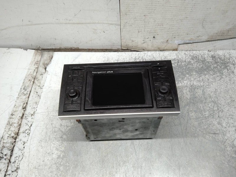Recambio de sistema navegacion gps para audi a4 avant (8e) 1.9 tdi (96kw) referencia OEM IAM 8E0035192  