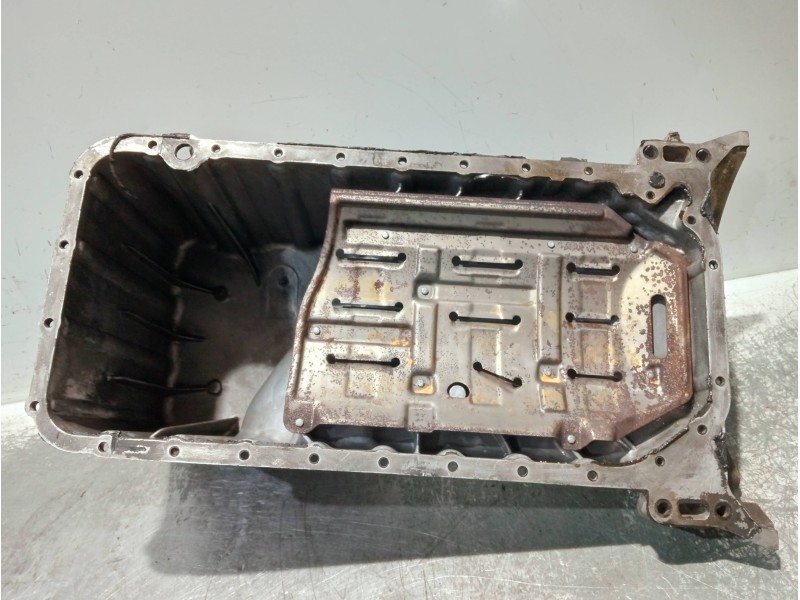 Recambio de carter para ssangyong actyon 2.0 td cat referencia OEM IAM A6640100813SB  