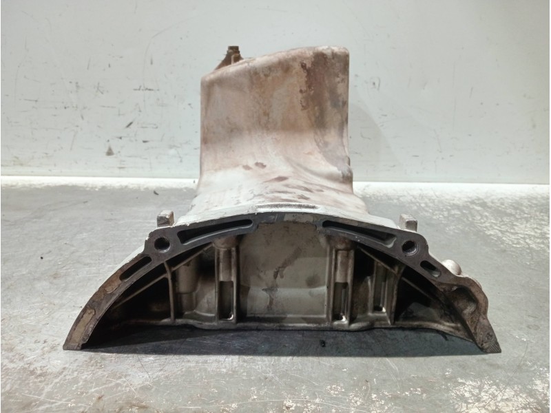 Recambio de carter para ssangyong actyon 2.0 td cat referencia OEM IAM A6640100813SB  