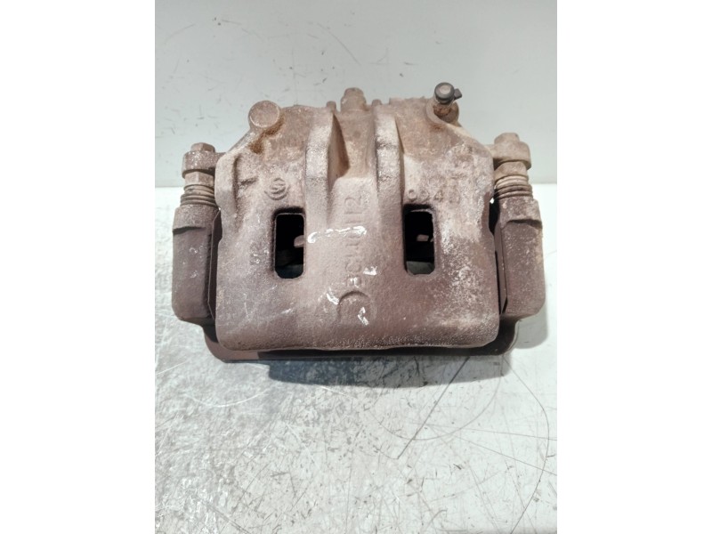 Recambio de pinza freno delantera izquierda para ssangyong actyon 2.0 td cat referencia OEM IAM BC140112  