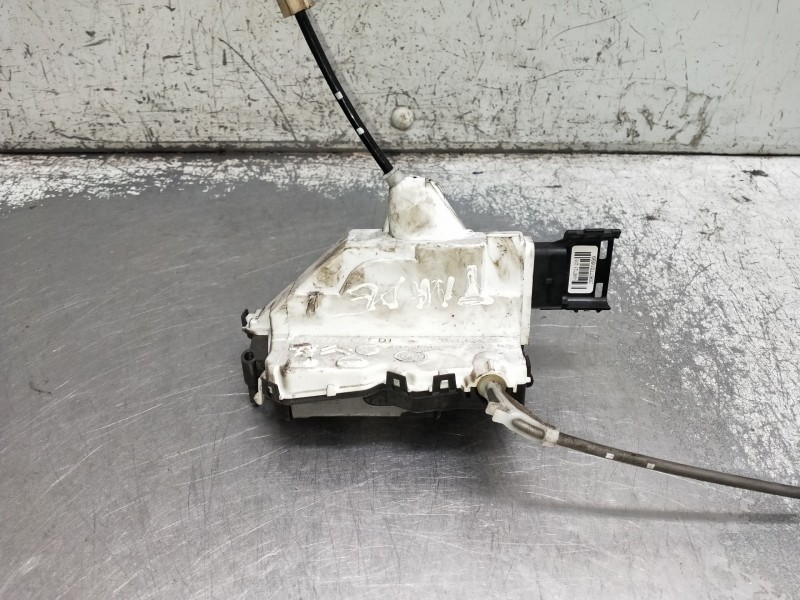 Recambio de motor cierre centralizado trasero derecho para citroen c4 cactus referencia OEM IAM   