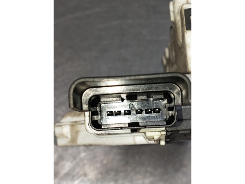 Recambio de motor cierre centralizado delantero izquierdo para citroen c4 cactus referencia OEM IAM   