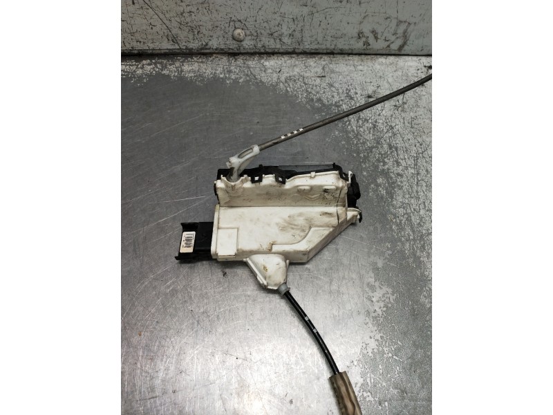 Recambio de motor cierre centralizado delantero derecho para citroen c4 cactus referencia OEM IAM   