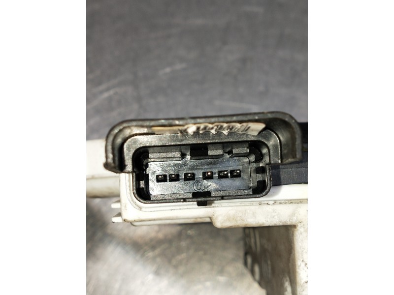 Recambio de motor cierre centralizado delantero derecho para citroen c4 cactus referencia OEM IAM   