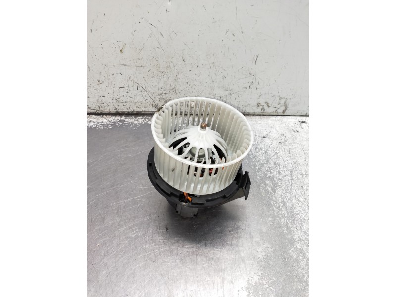 Recambio de motor calefaccion para citroen c4 cactus referencia OEM IAM 2002221  