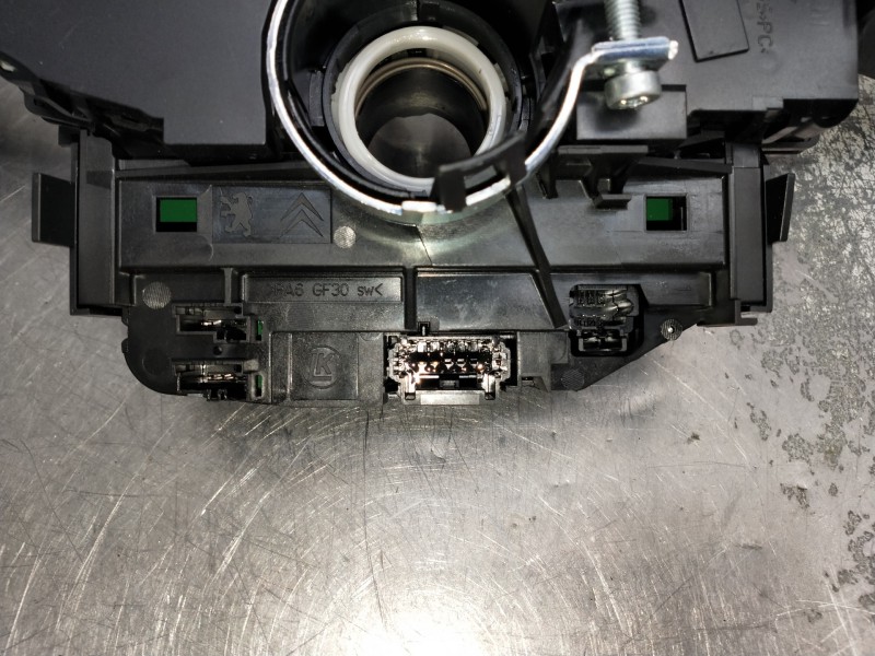 Recambio de mando luces para citroen c4 cactus referencia OEM IAM 98139481ZD  