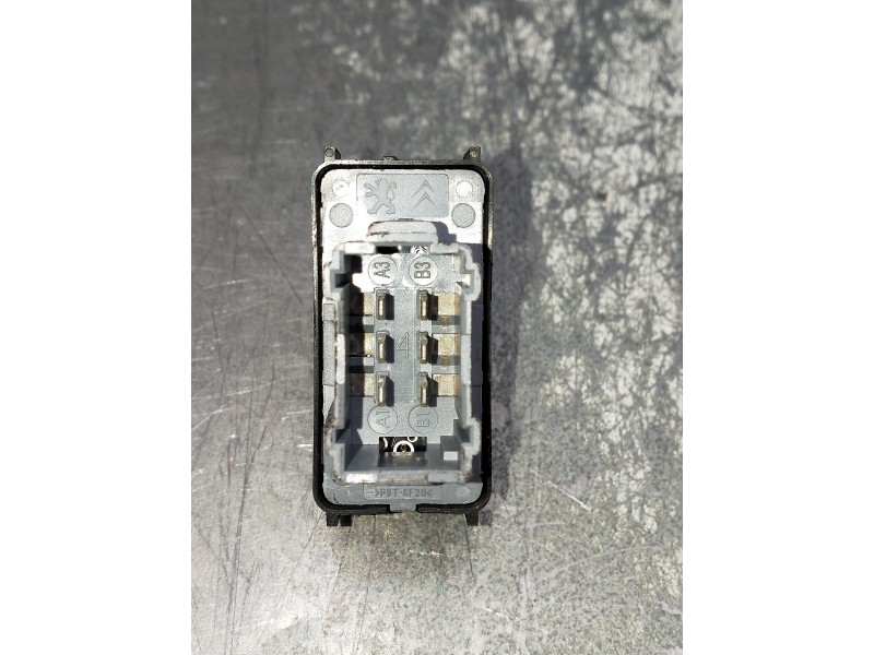 Recambio de mando elevalunas delantero derecho para citroen c4 cactus referencia OEM IAM 98016307ZD  