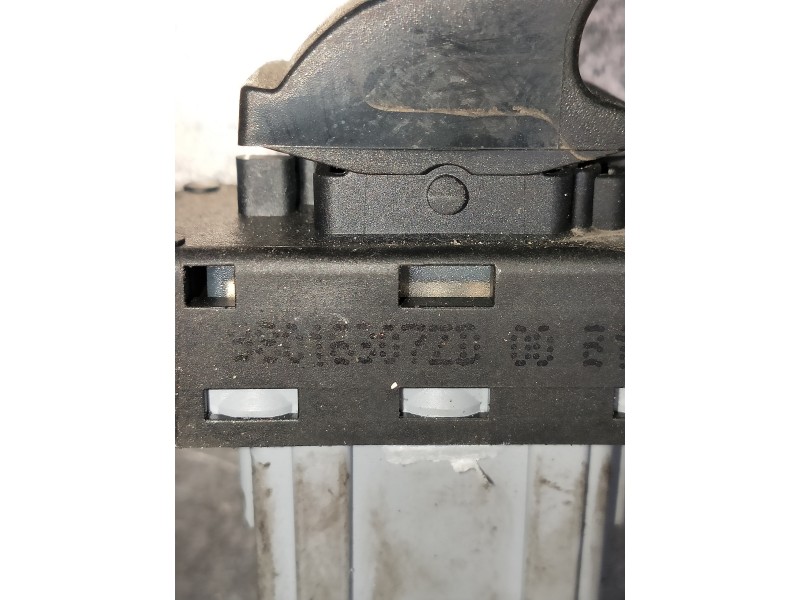 Recambio de mando elevalunas delantero derecho para citroen c4 cactus referencia OEM IAM 98016307ZD  