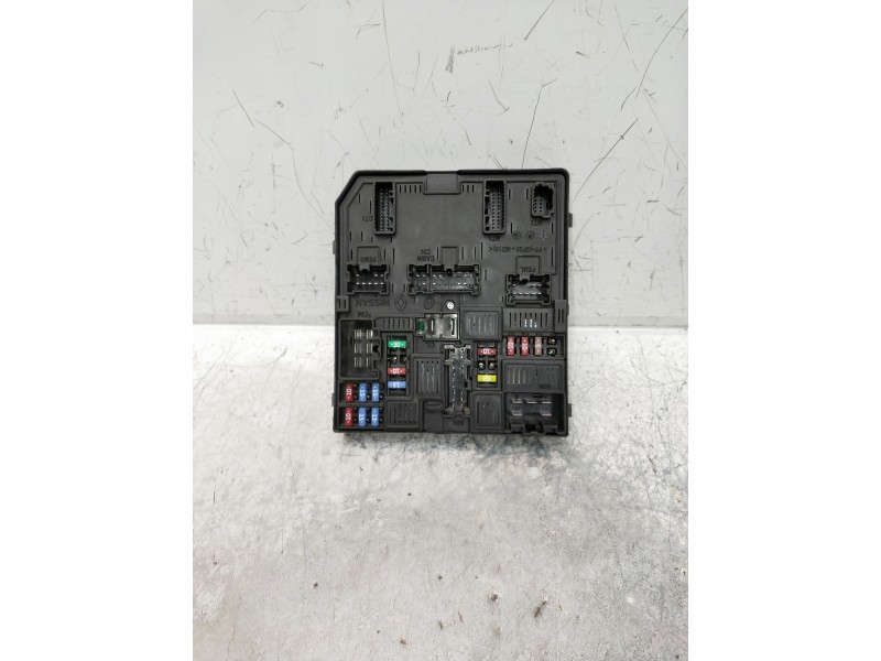 Recambio de caja reles / fusibles para nissan qashqai (j11) referencia OEM IAM 284B75NA1A 1468545853 